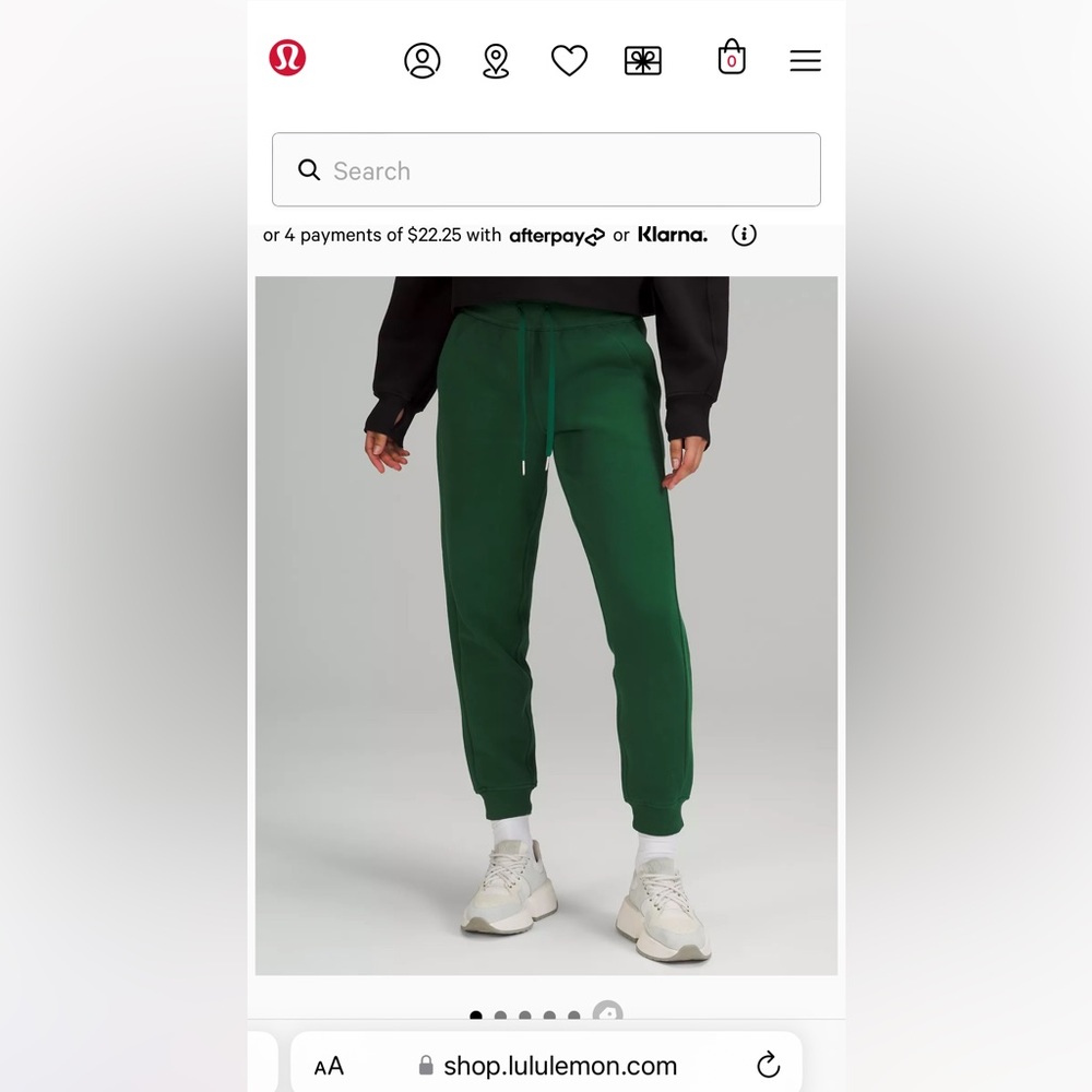 NWT Lululemon green jogger pants, super soft interior